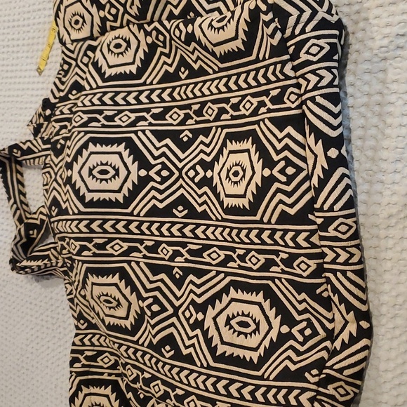 We The Free Black and White Tote Bag (13) - Picture 9 of 10